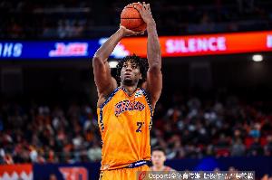 马刺vs雄鹿_马刺vs雄鹿免下载直播_马刺vs雄鹿网页直接观看
