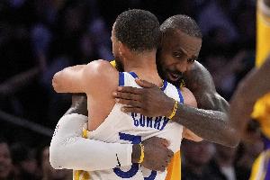 免费NBA开拓者vs太阳直播_免费NBA开拓者vs太阳直播免费看_免费NBA开拓者vs太阳直播高清直播回放